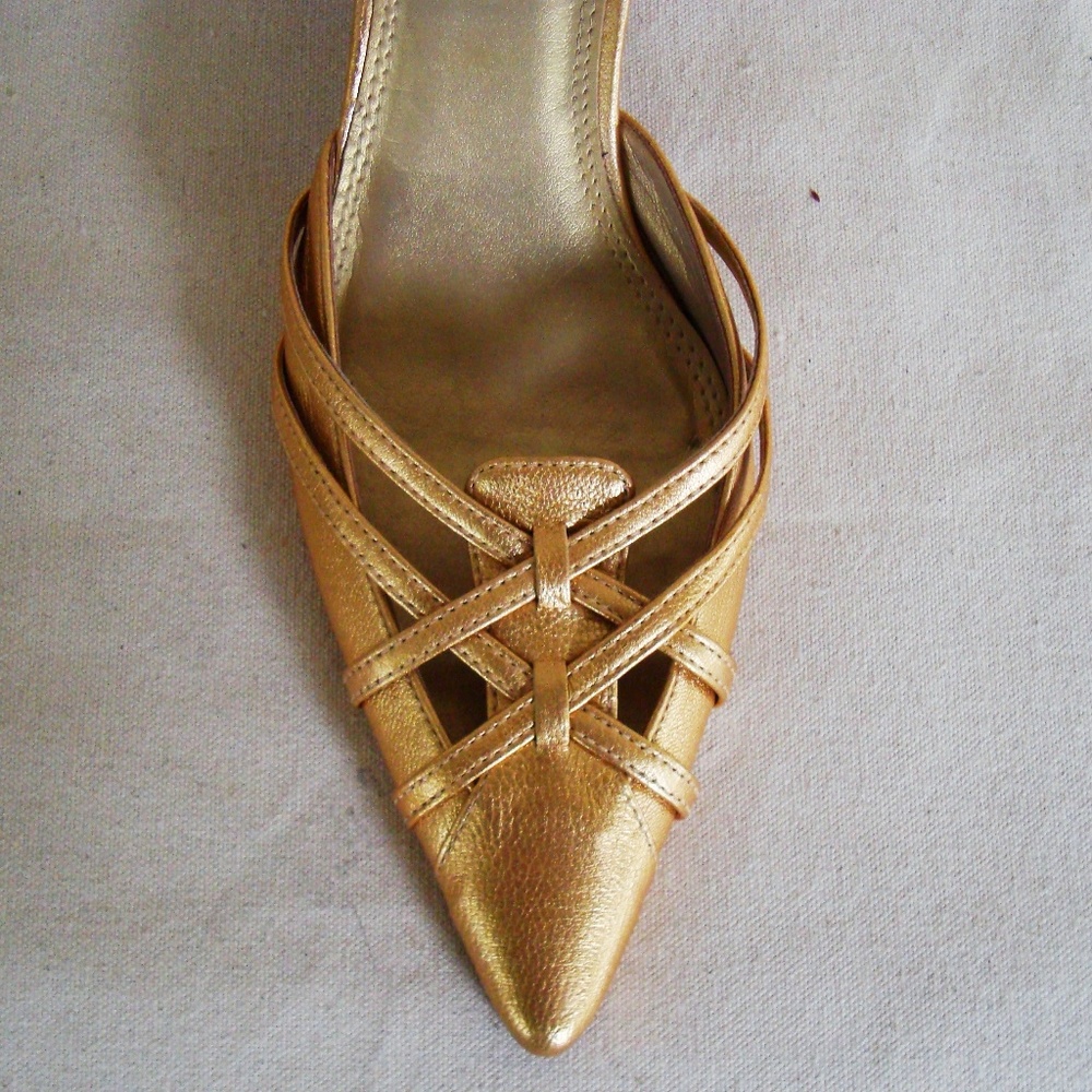 Gold leather low heel wedge mules - Picture 3 of 5